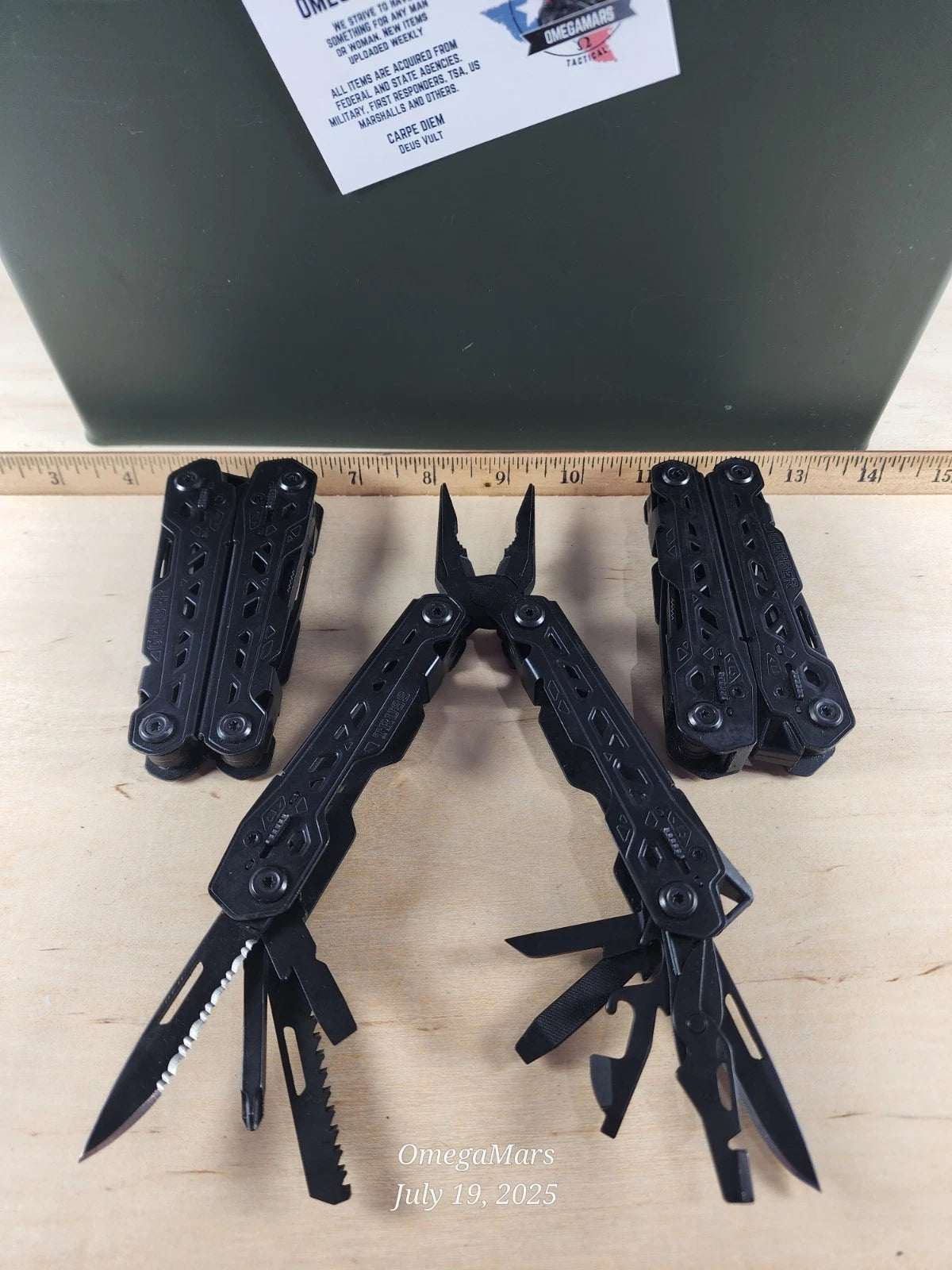 Gerber Truss 17-in-1 Multi Tool One(1) good - great conditions! Black NO Sheath