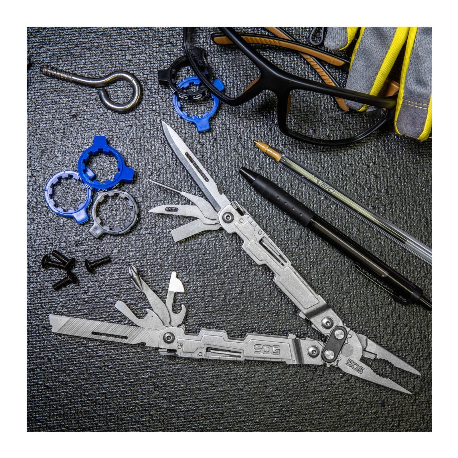 SOG PowerAccess Multi Tool Compact EDC Compound Leverage Pliers 18 Tools